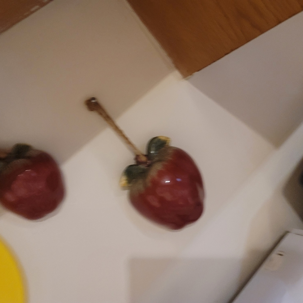 🍎 - Picture 3 of 14